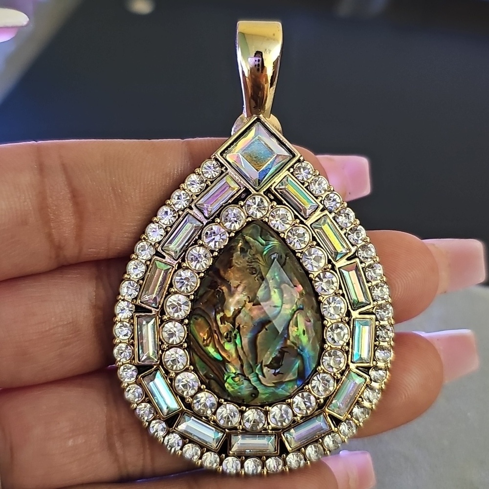 Premier Designs Rhinestone And Abalone Shell Pendant - Picture 3 of 8